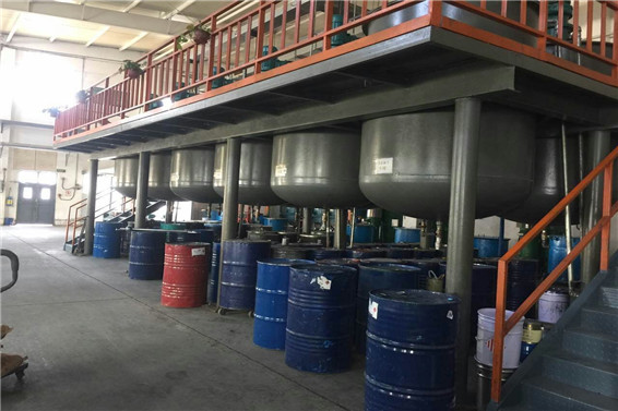 拜石設(shè)備車間 拜石設(shè)備車間